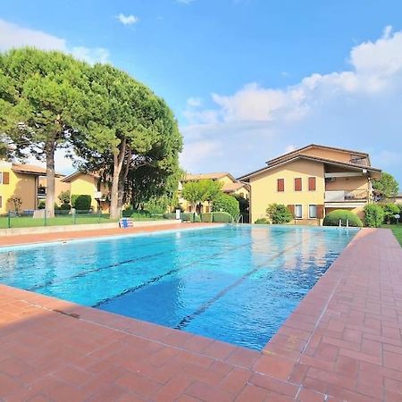 ברדולינו Europa Pool Apartment מראה חיצוני תמונה
